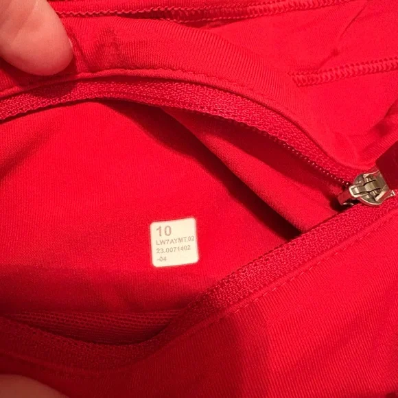 Lululemon Speed Up Mid Rise Women's Red Shorts - Picture 4 of 4